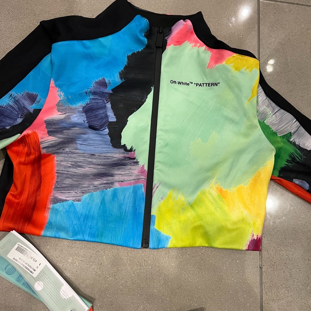 Off-white set - Picture 7 of 7
